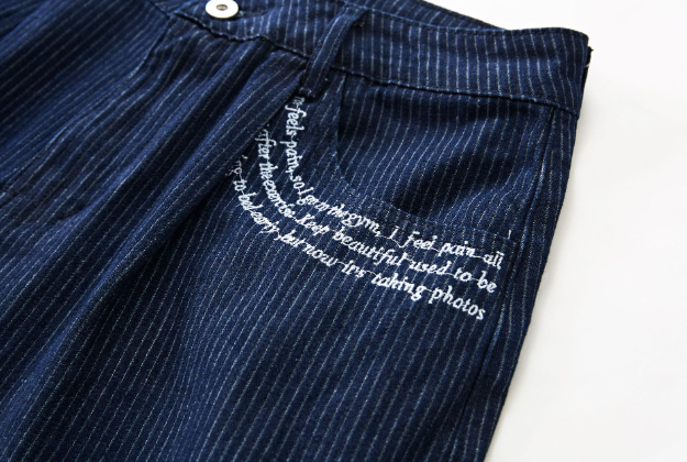 city boy刺繍入りストラップ柄デニムショートパンツ