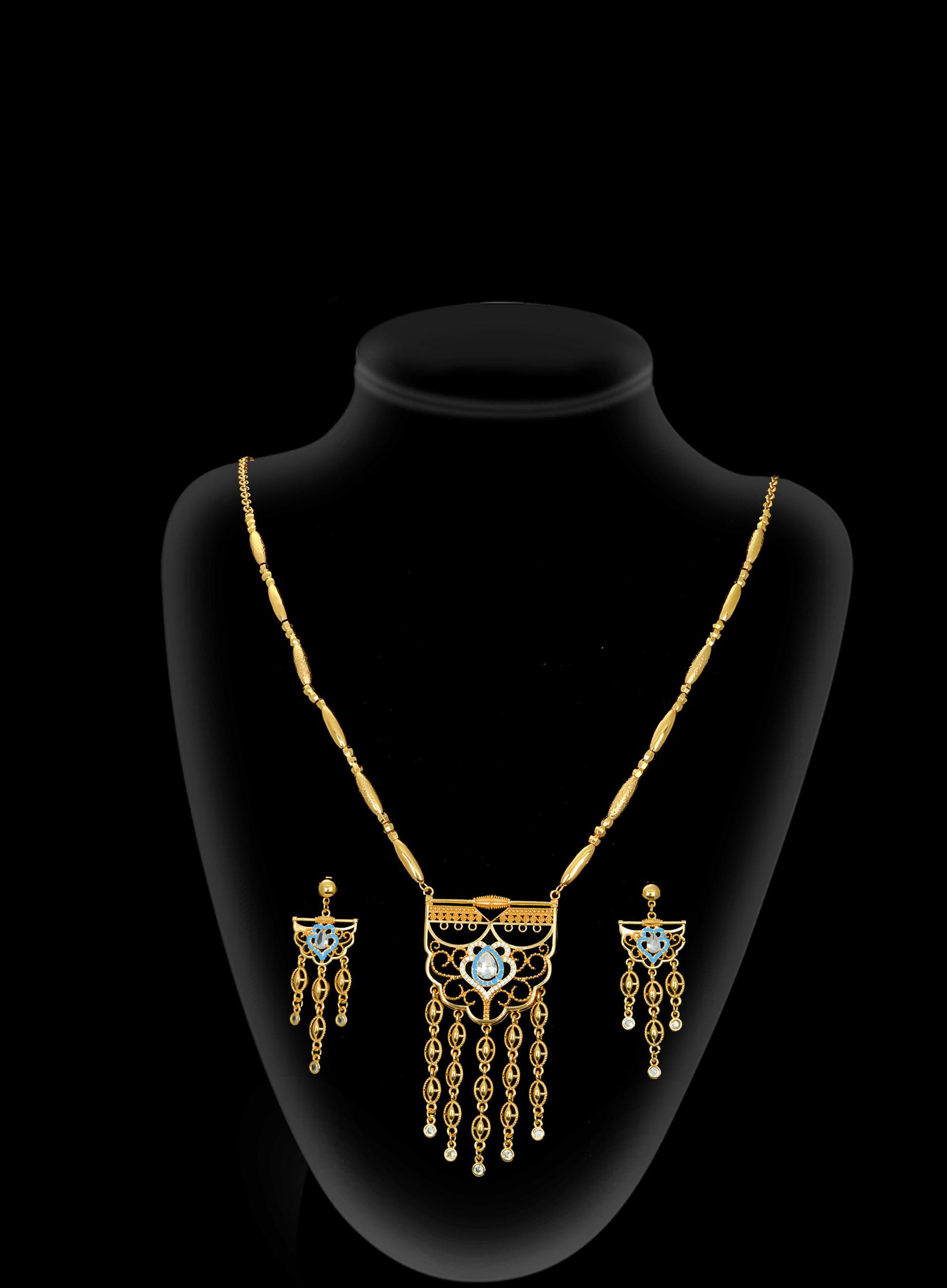 2-piece Set: Earrings, Necklace; Gold-plated Finish-0700884-1