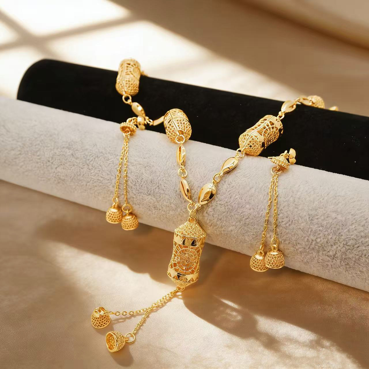 2-Piece Set: Earring  & Necklace, Iron with 24K Gold Plating for Women