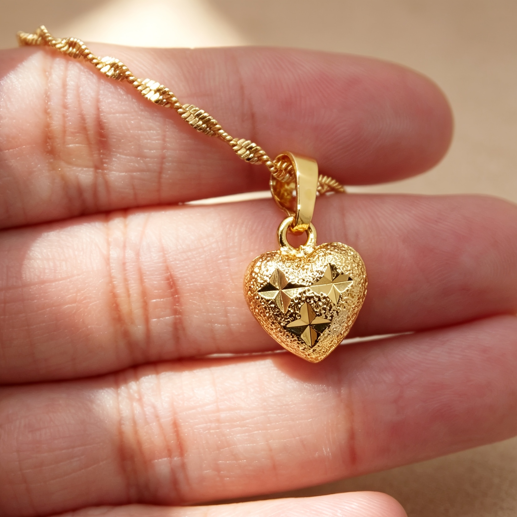 1pc Easy Cute Bohemian Style Heart with Frosted Water Wave Chain Copper Golden Plated Suitable for Women to Wear Suitable for Daily Dating Gift for Girlfriend Graduation Season Good Product