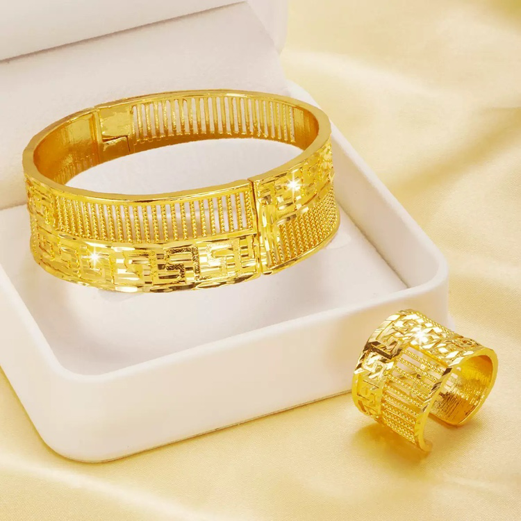 2-Piece Set: 24k Color Copper Gold-plated Bangle & Ring 