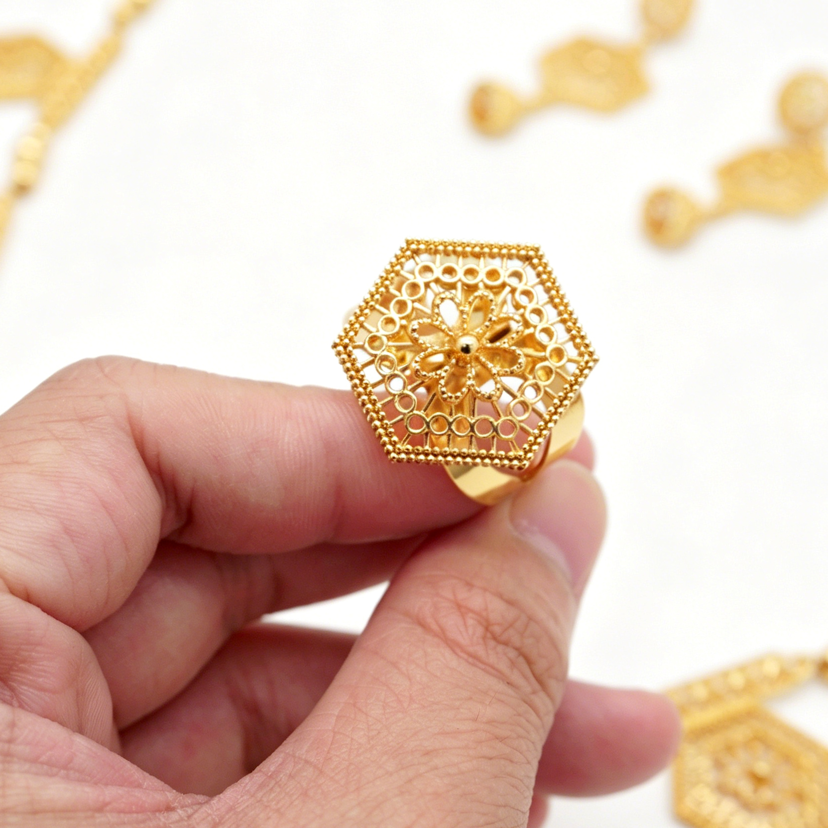 3-Piece Set: Earring  & Necklace & Ring, Alloy with 24K Gold Plating for Women