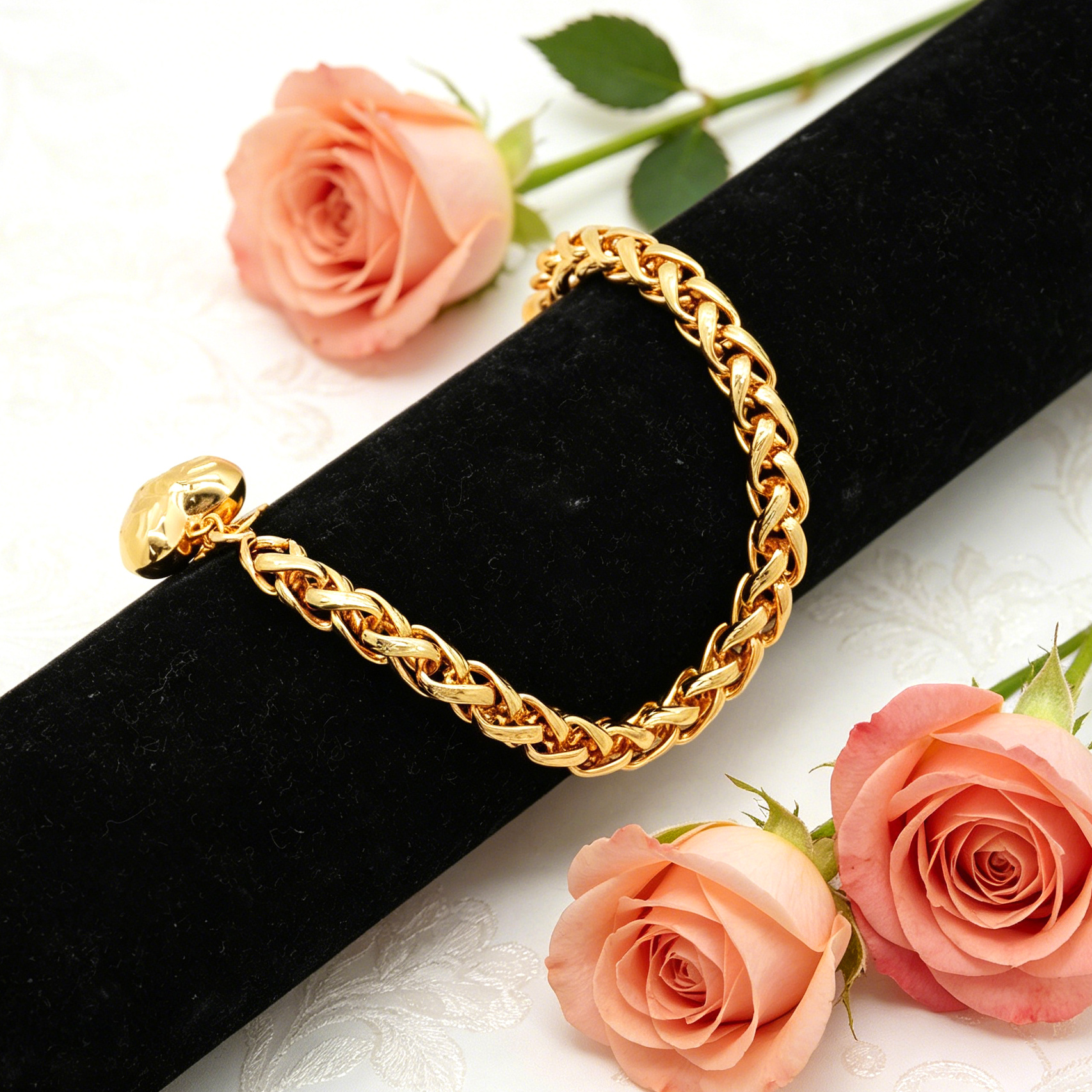 24k Gold-plated Copper Heart-Shaped Bracelet
