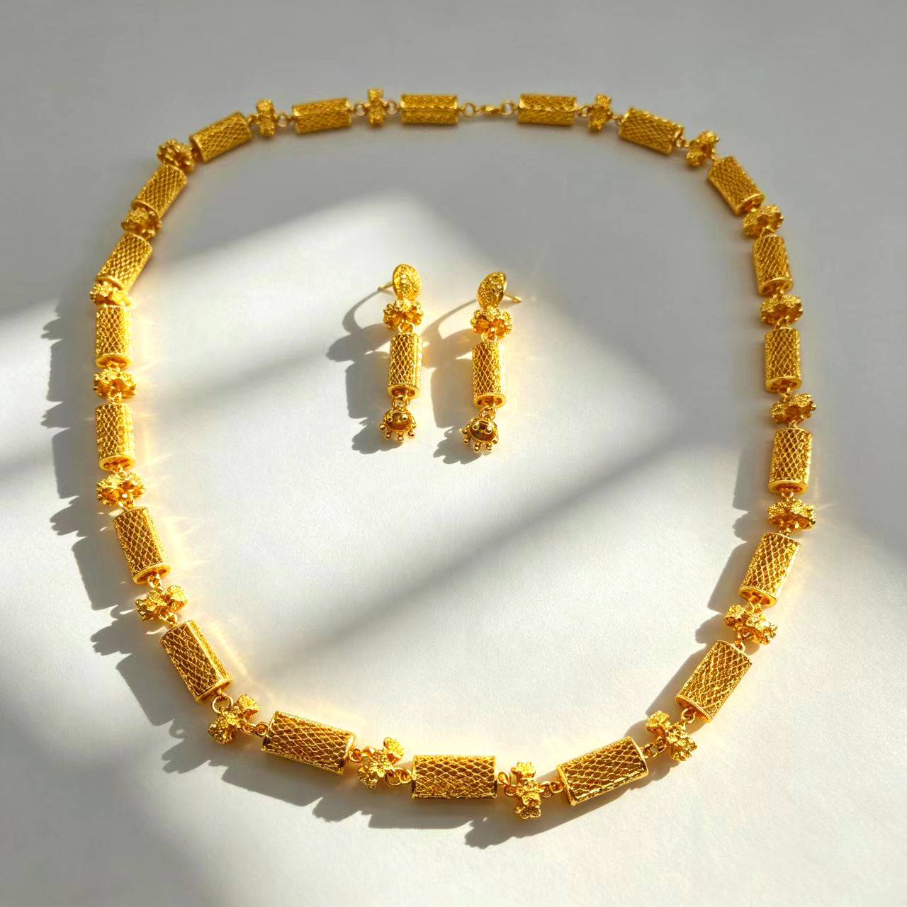 2-Piece Set: Earring  & Necklace, Alloy with 24K Gold Plating for Women