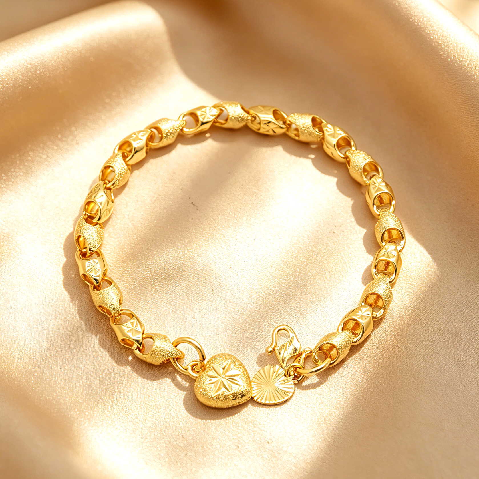 24k Gold-plated Copper Heart-Shaped Bracelet