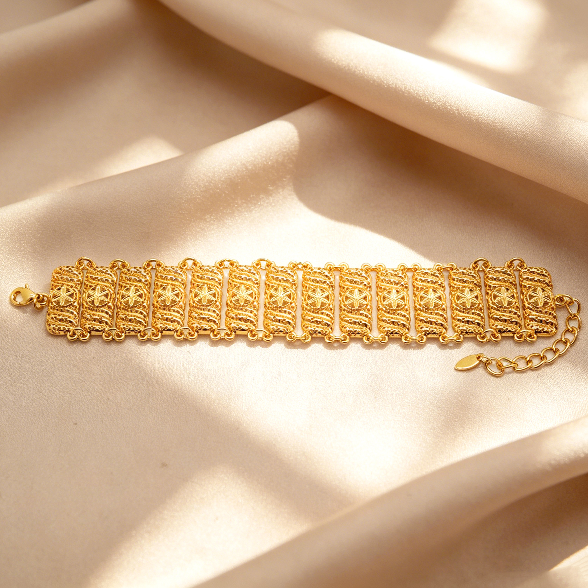 24k Gold-plated Alloy Bracelet