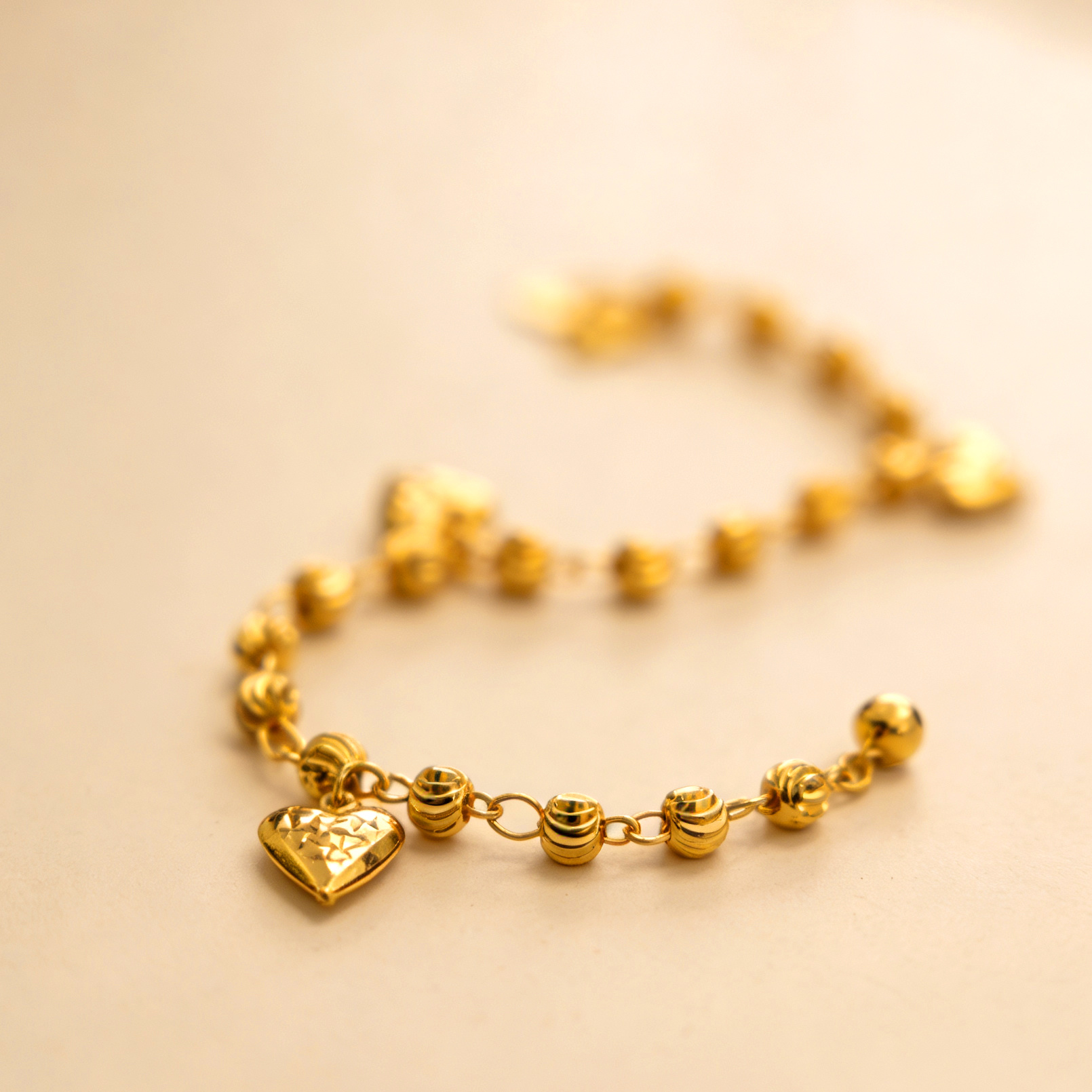 24k Gold-plated Copper Heart-Shaped Bracelet