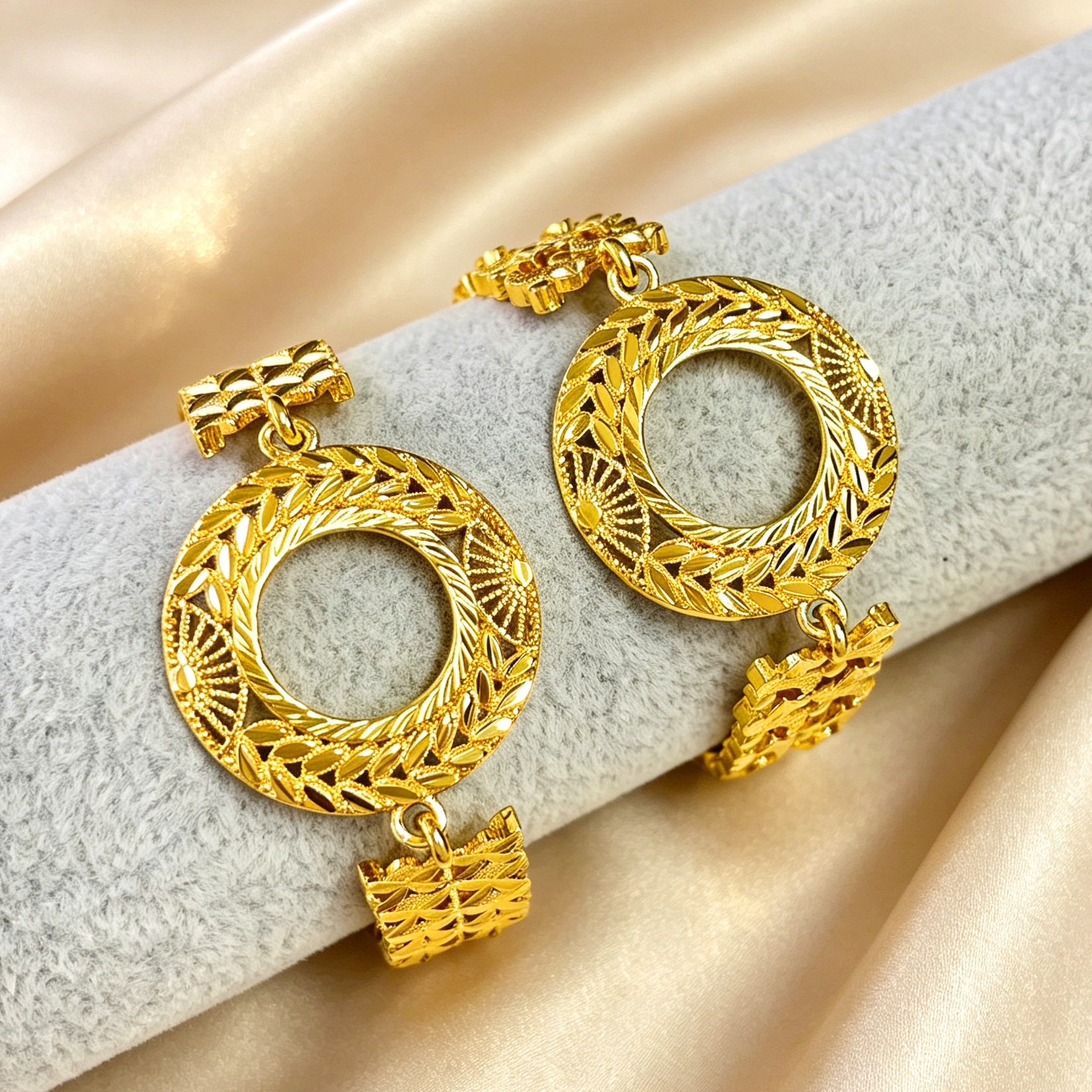 Alloy Bracelet Collection：1-piece 24k Color Gold-plated Bracelet-03068ht- 16