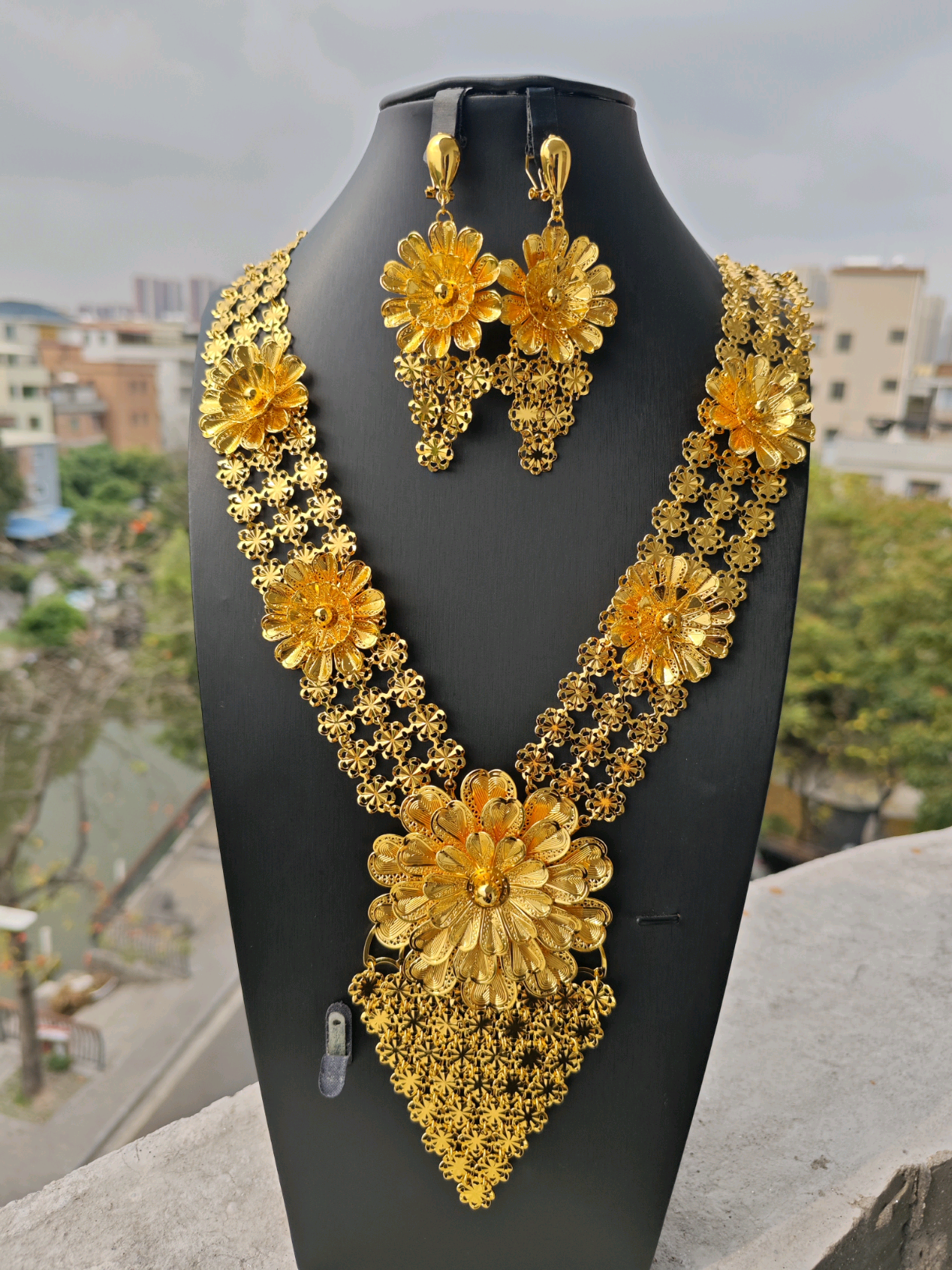 2-piece Set: Earrings, Necklace; Made of Alloy, Gold-plated Finish-C-1