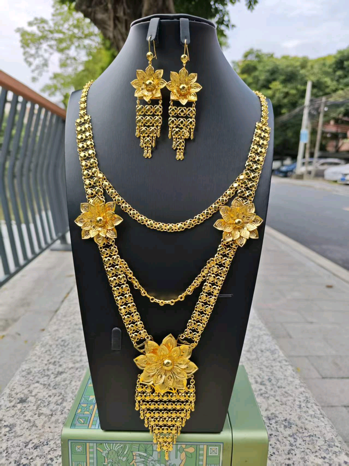 2-piece Set: Earrings, Necklace; Made of Alloy, Gold-plated Finish-C-5
