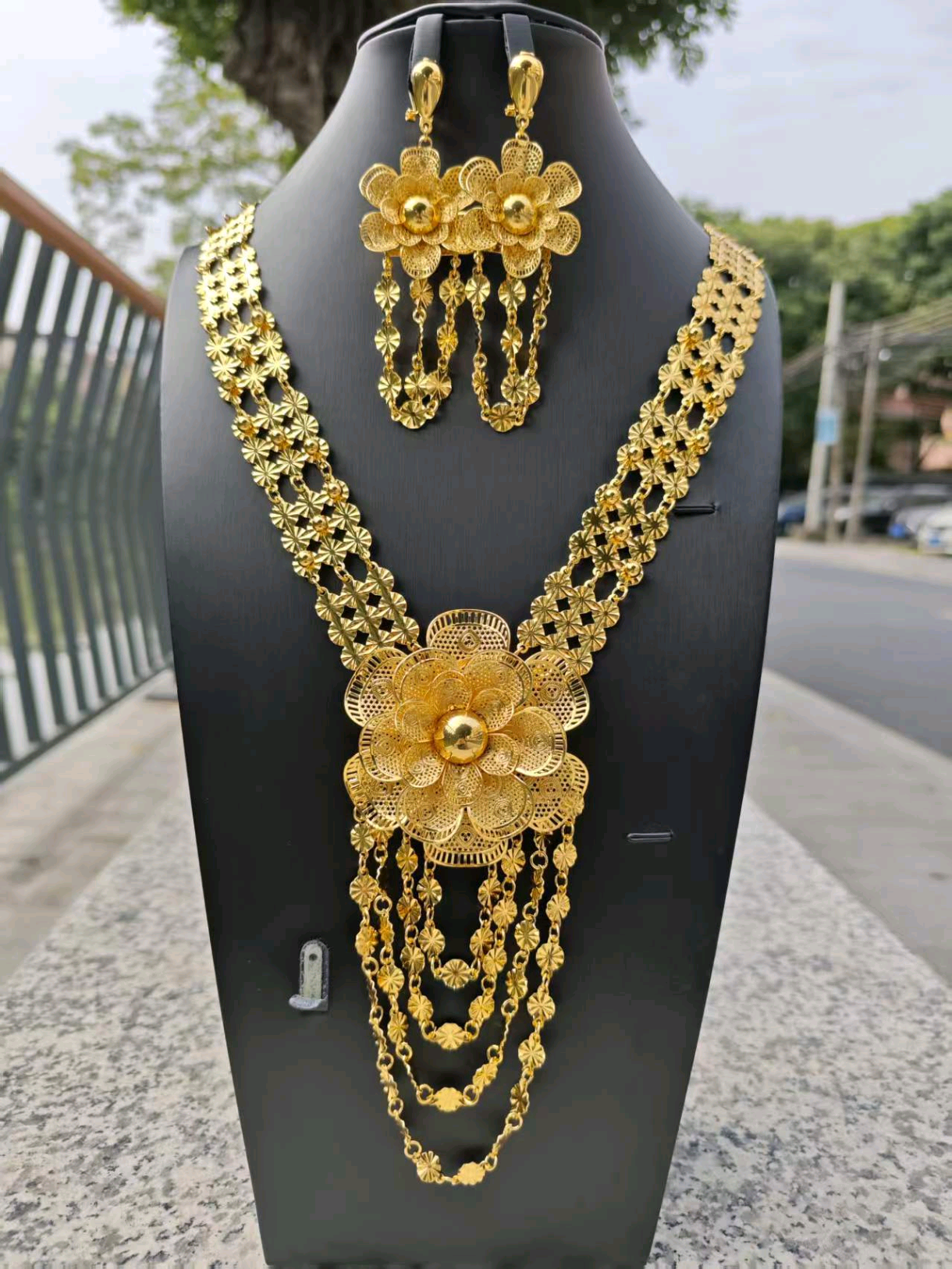 2-piece Set: Earrings, Necklace; Made of Alloy, Gold-plated Finish-C-6