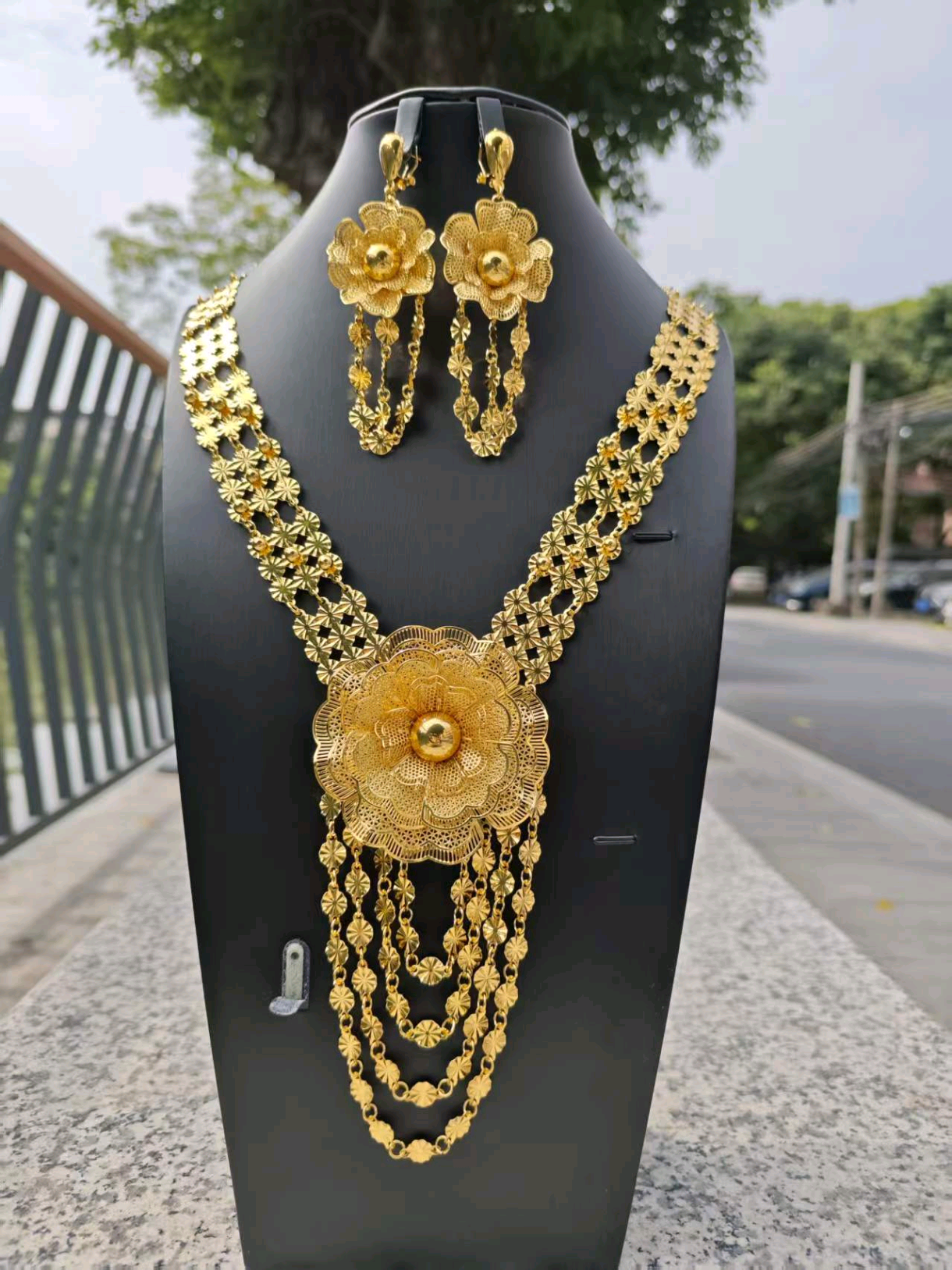 2-piece Set: Earrings, Necklace; Made of Alloy, Gold-plated Finish-C-7