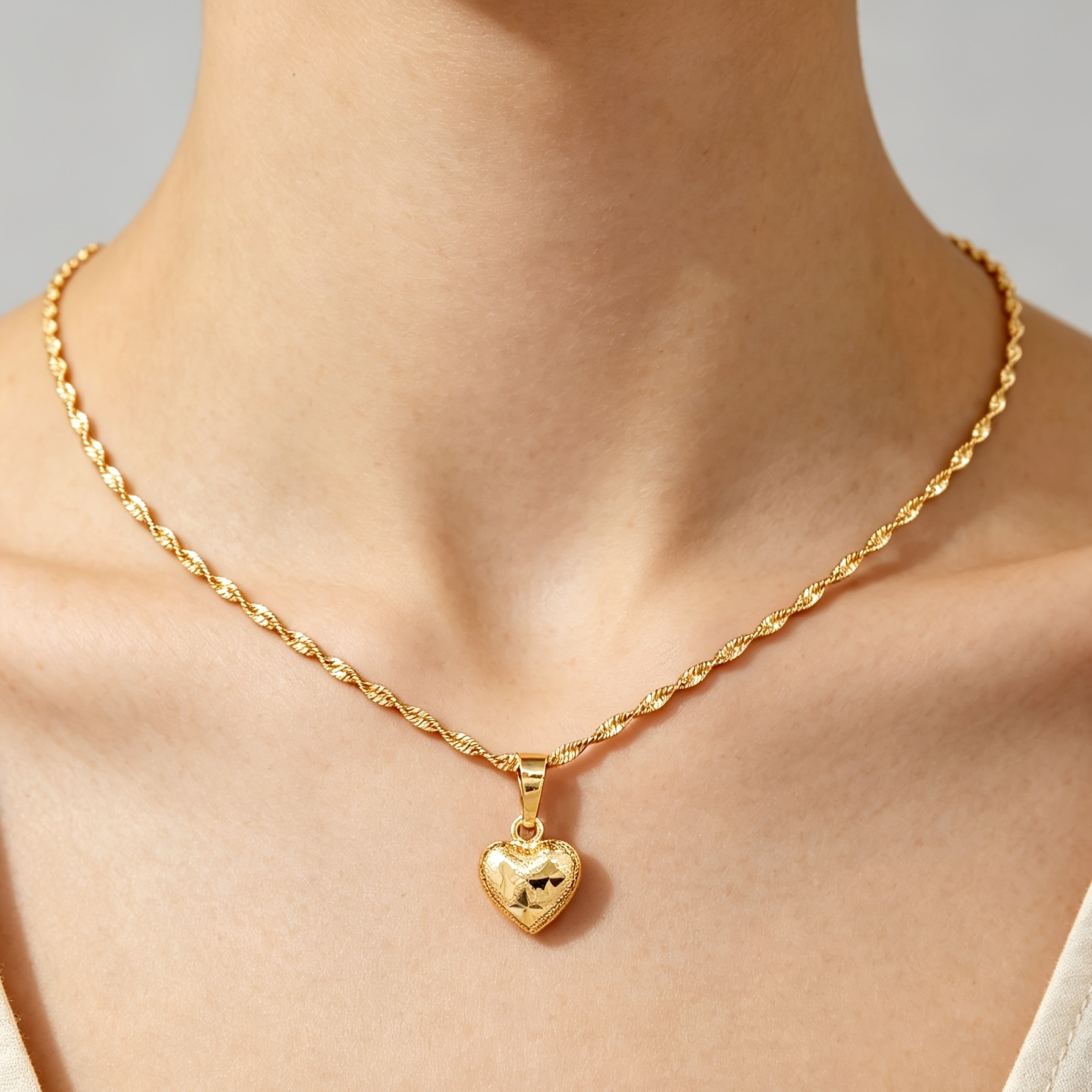1pc Easy Cute Bohemian Style Heart with Frosted Water Wave Chain Copper Golden Plated Suitable for Women to Wear Suitable for Daily Dating Gift for Girlfriend Graduation Season Good Product