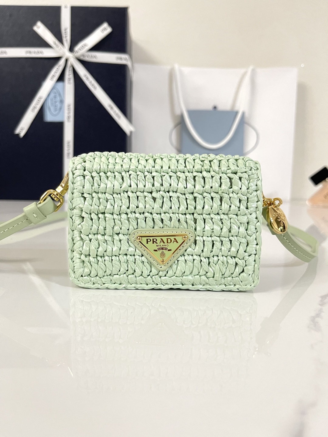 プラダ「Prada」プラダ