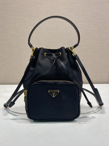 プラダ「Prada」プラダ