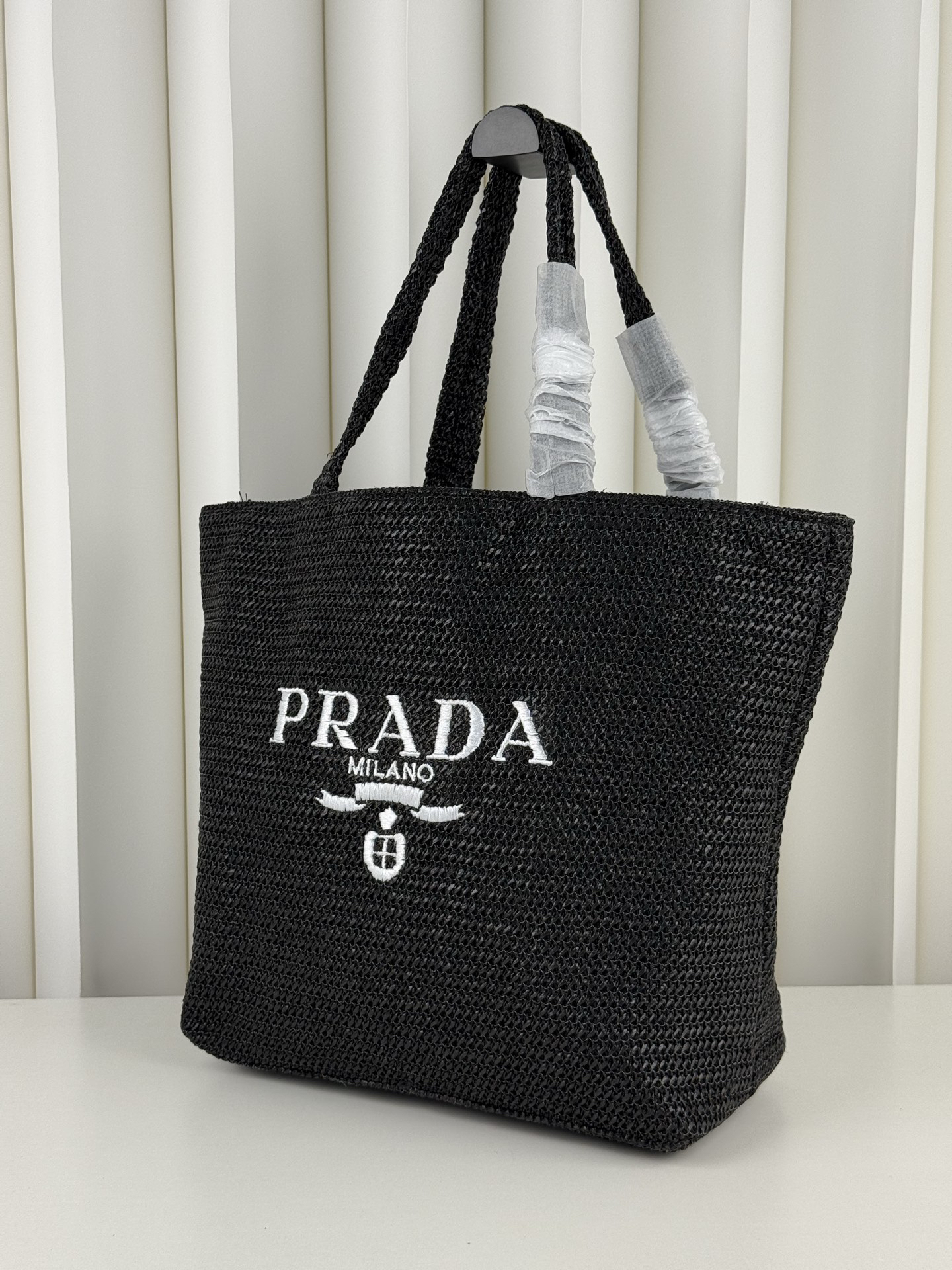 プラダ「Prada」プラダ