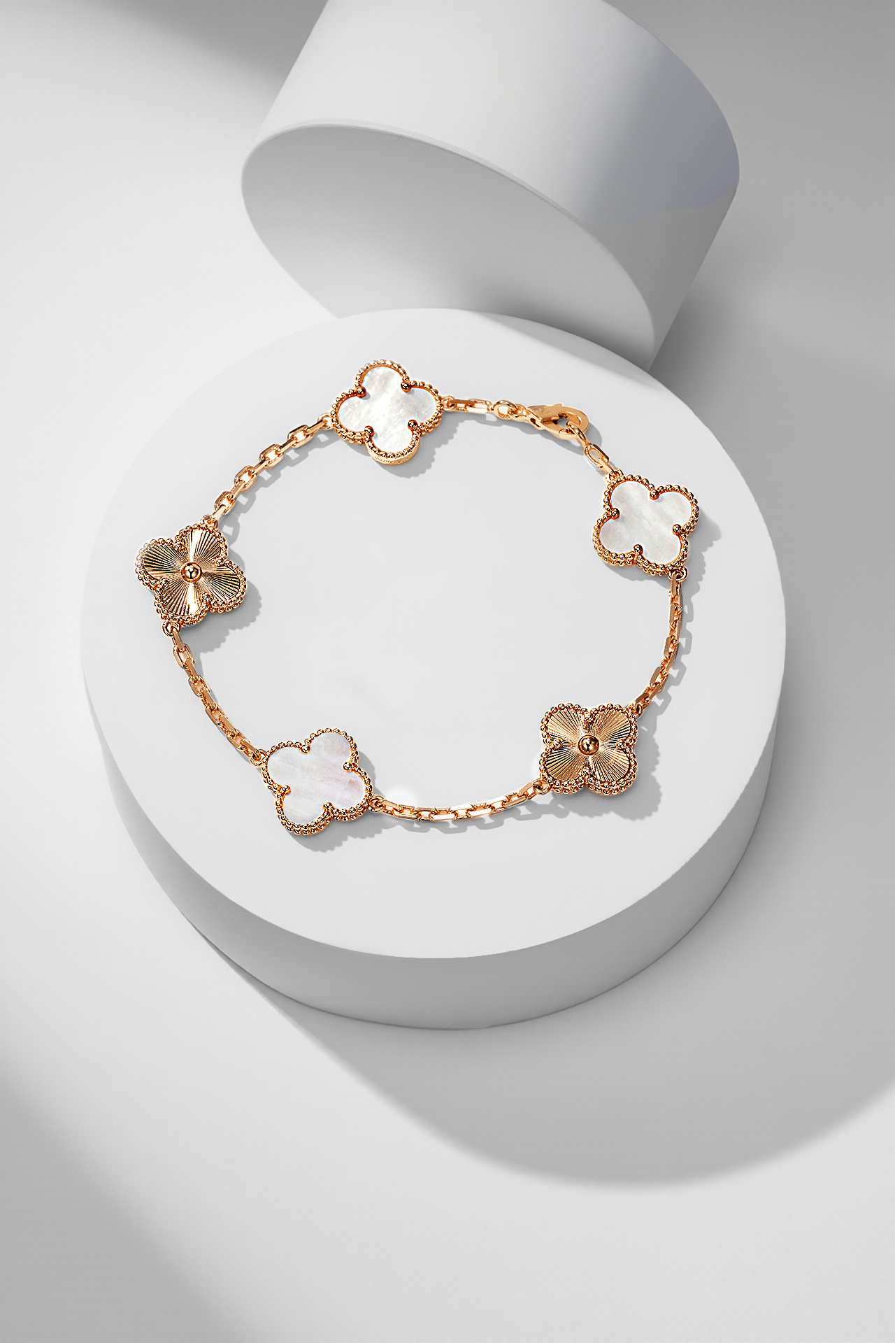 ヴァンクリーフ＆アーペル「Van Cleef & Arpels」 ヴァンクリーフ＆アーペル