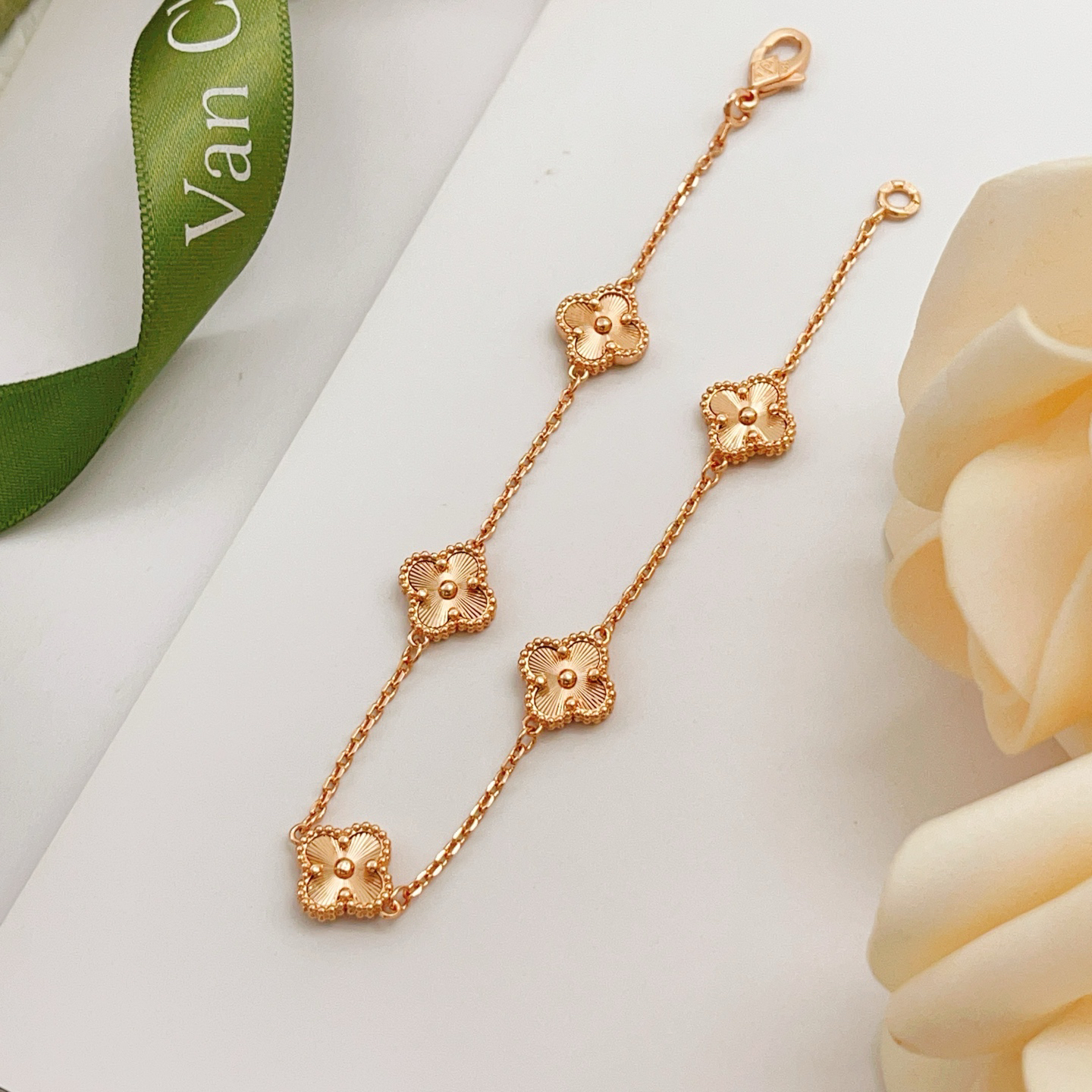 ヴァンクリーフ＆アーペル「Van Cleef & Arpels」 ヴァンクリーフ＆アーペル