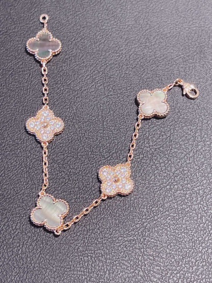 ヴァンクリーフ＆アーペル「Van Cleef & Arpels」 ヴァンクリーフ＆アーペル