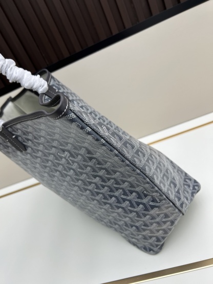 ゴヤール「Goyard」 ゴヤール