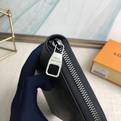 ルイ・ヴィトン「Louis Vuitton」 ルイ・ヴィトン