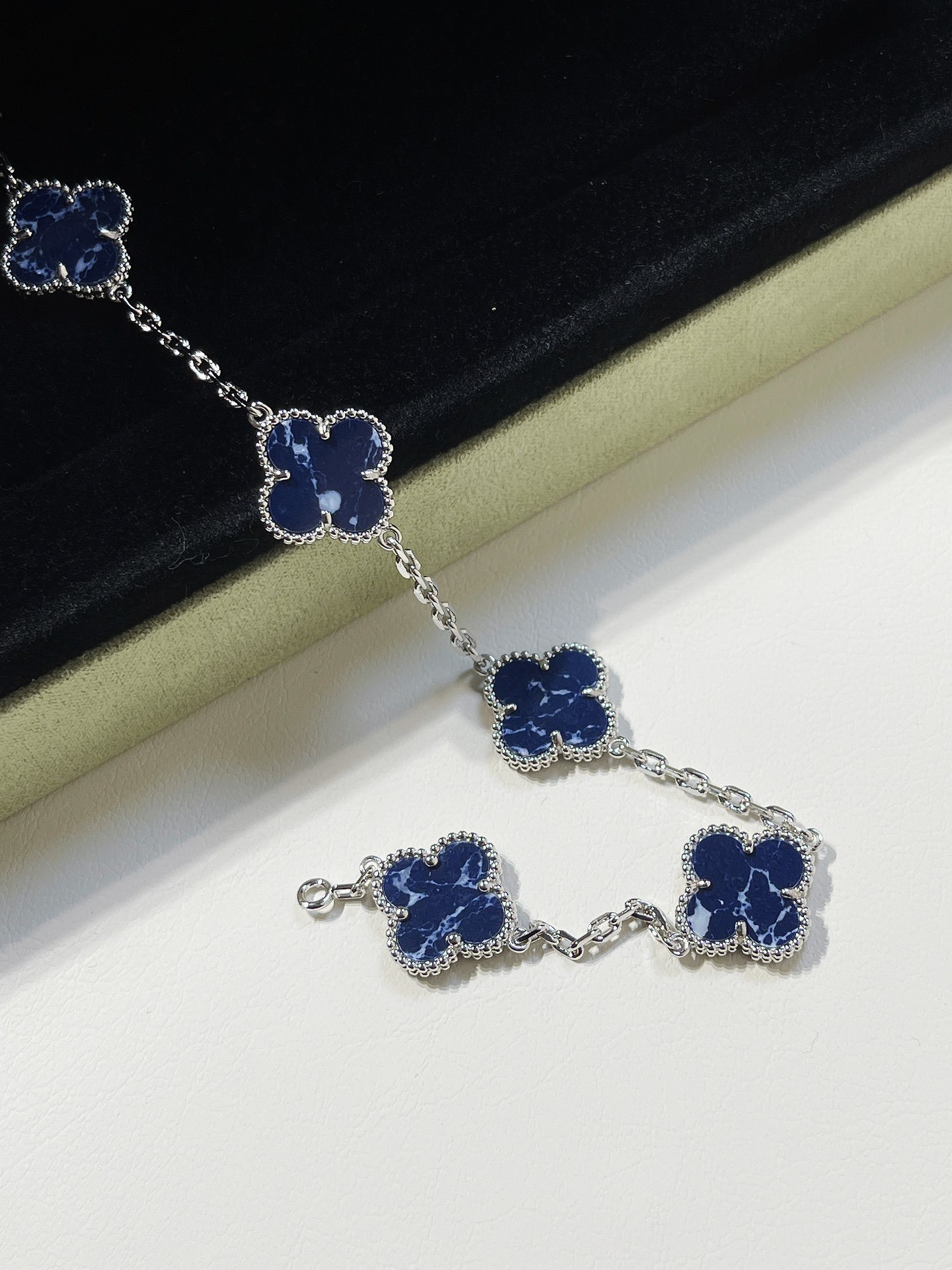 ヴァンクリーフ＆アーペル「Van Cleef & Arpels」 ヴァンクリーフ＆アーペル