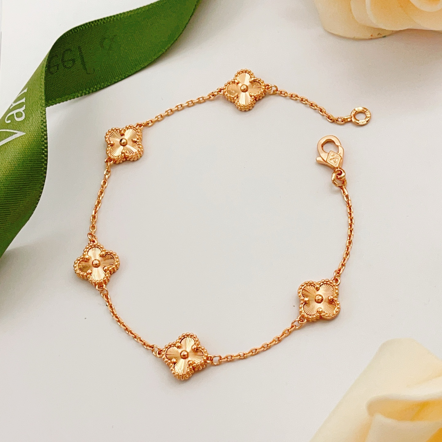 ヴァンクリーフ＆アーペル「Van Cleef & Arpels」 ヴァンクリーフ＆アーペル