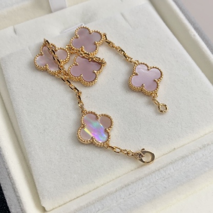 ヴァンクリーフ＆アーペル「Van Cleef & Arpels」 ヴァンクリーフ＆アーペル