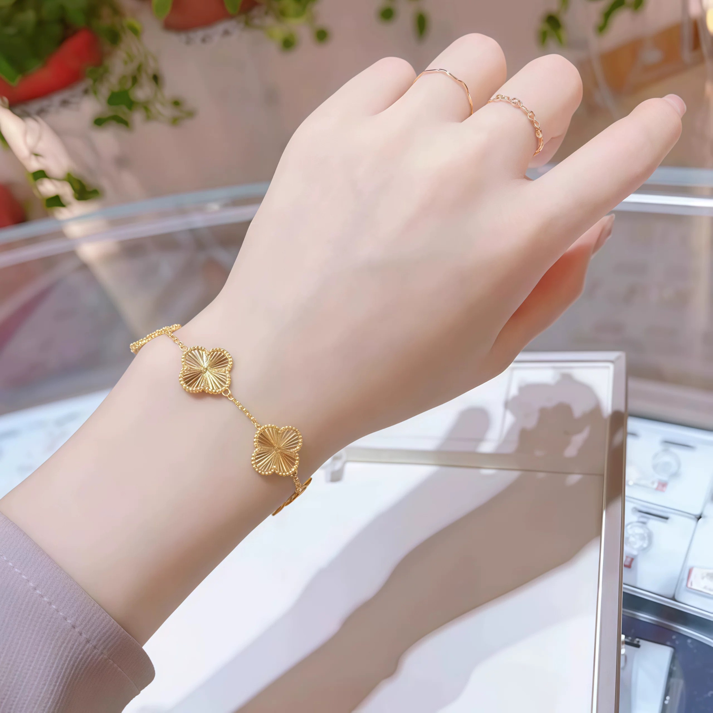 ヴァンクリーフ＆アーペル「Van Cleef & Arpels」 ヴァンクリーフ＆アーペル