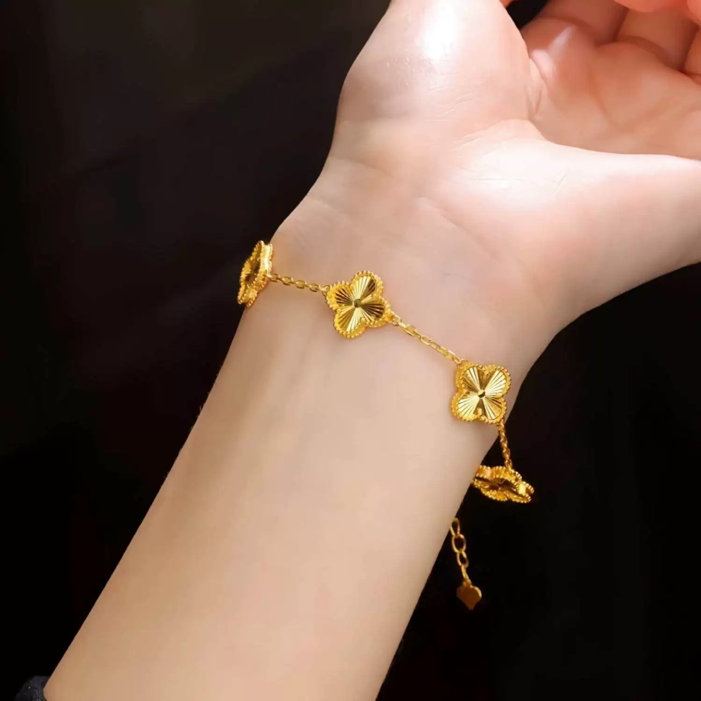 ヴァンクリーフ＆アーペル「Van Cleef & Arpels」 ヴァンクリーフ＆アーペル