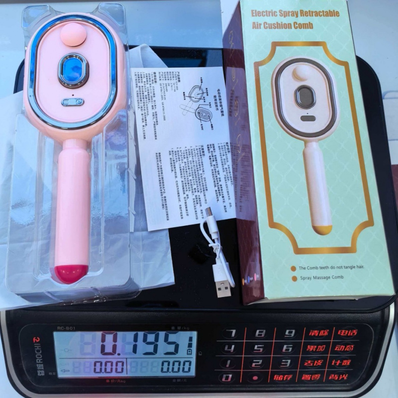 😌 Problemas de couro cabeludo sensível ou queda de cabelo?  🪮 Esta escova massageadora com ar relaxa o couro cabeludo, uso seco e molhado, desembaraça sem puxar. Ideal para cuidados diários, mais conforto e praticidade no dia a dia.