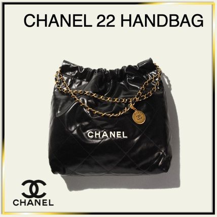 通勤からお出かけまで♪【CHANEL】Chanel 22 Handbag