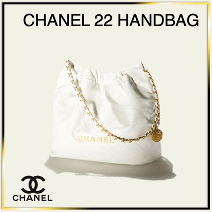 通勤からお出かけまで♪【CHANEL】Chanel 22 Handbag