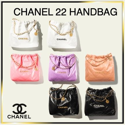 通勤からお出かけまで♪【CHANEL】Chanel 22 Handbag