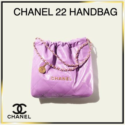 通勤からお出かけまで♪【CHANEL】Chanel 22 Handbag
