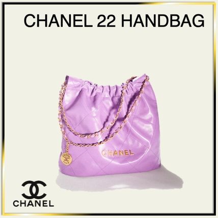 通勤からお出かけまで♪【CHANEL】Chanel 22 Handbag