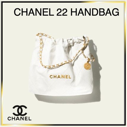 通勤からお出かけまで♪【CHANEL】Chanel 22 Handbag