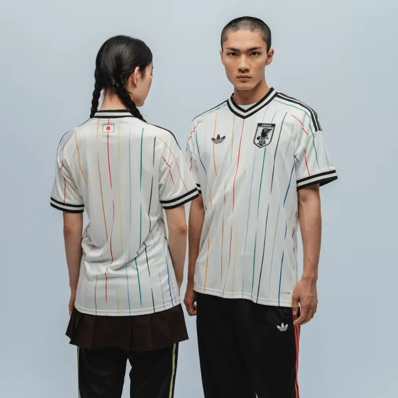 サッカー日本代表 ワールドカップ アウェイユニフォームセット - 半袖ジャージ＋ショーツ