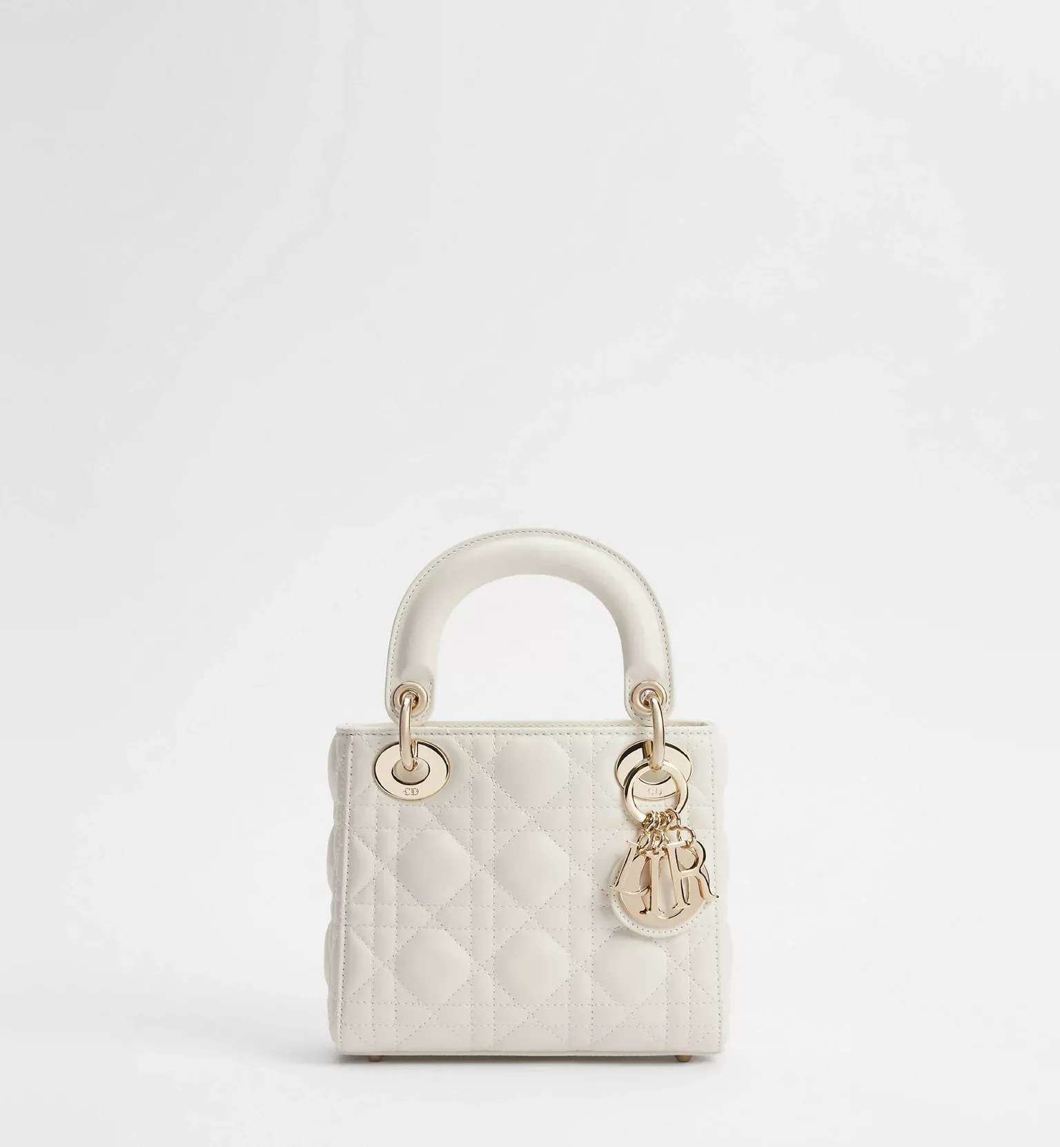 ✨【永遠のエレガンス】Christian Dior Lady Dior｜蛯原友里が魅せる、気品あふれるアイコンバッグ