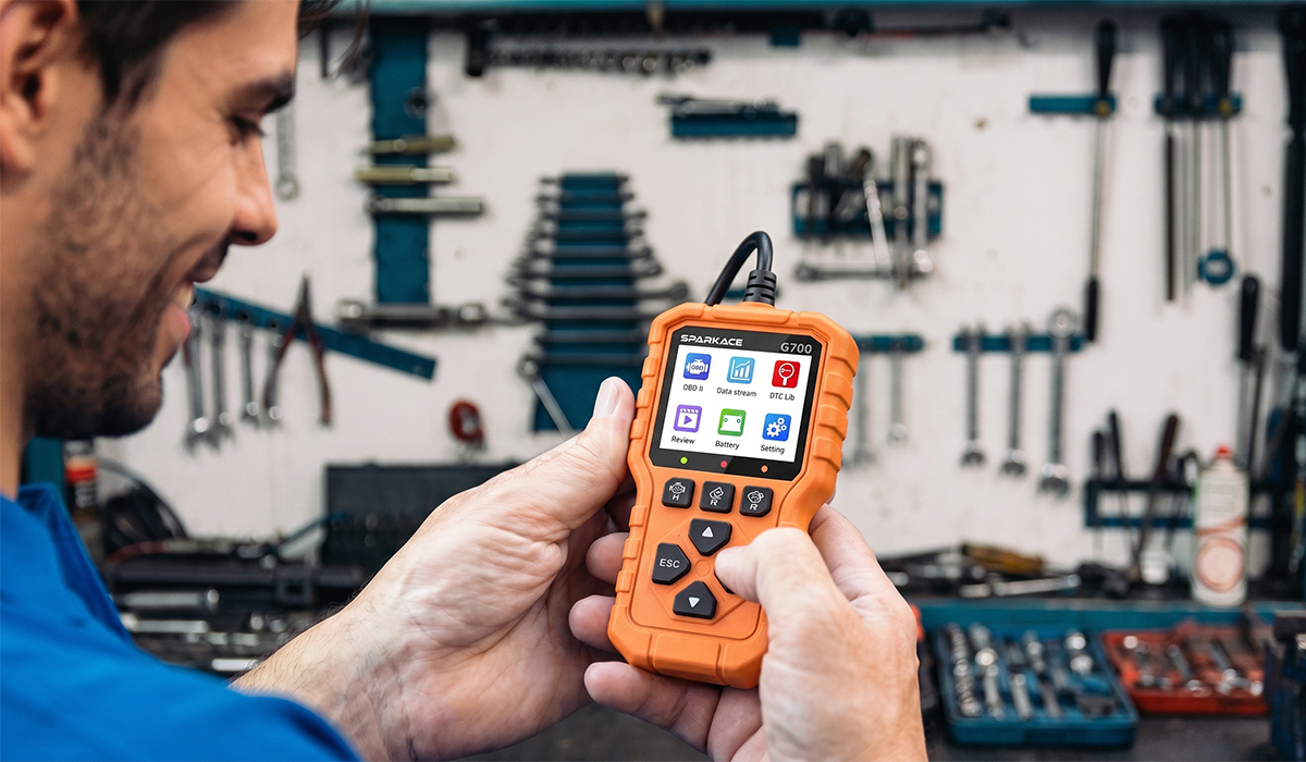 LAUNCH Creader G700 OBD2 Code Reader Diagnostic Scanner