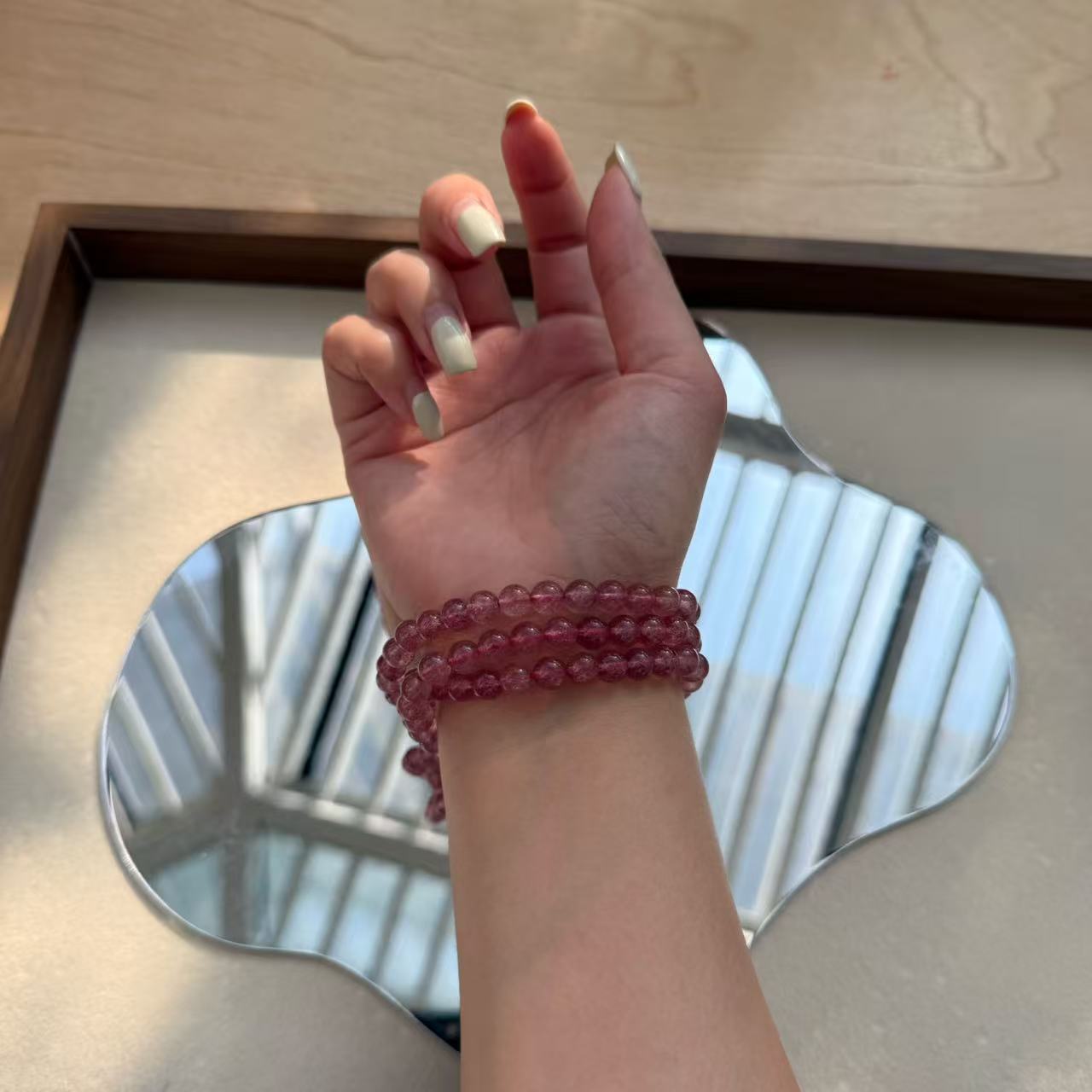 草莓晶叁圈手串
