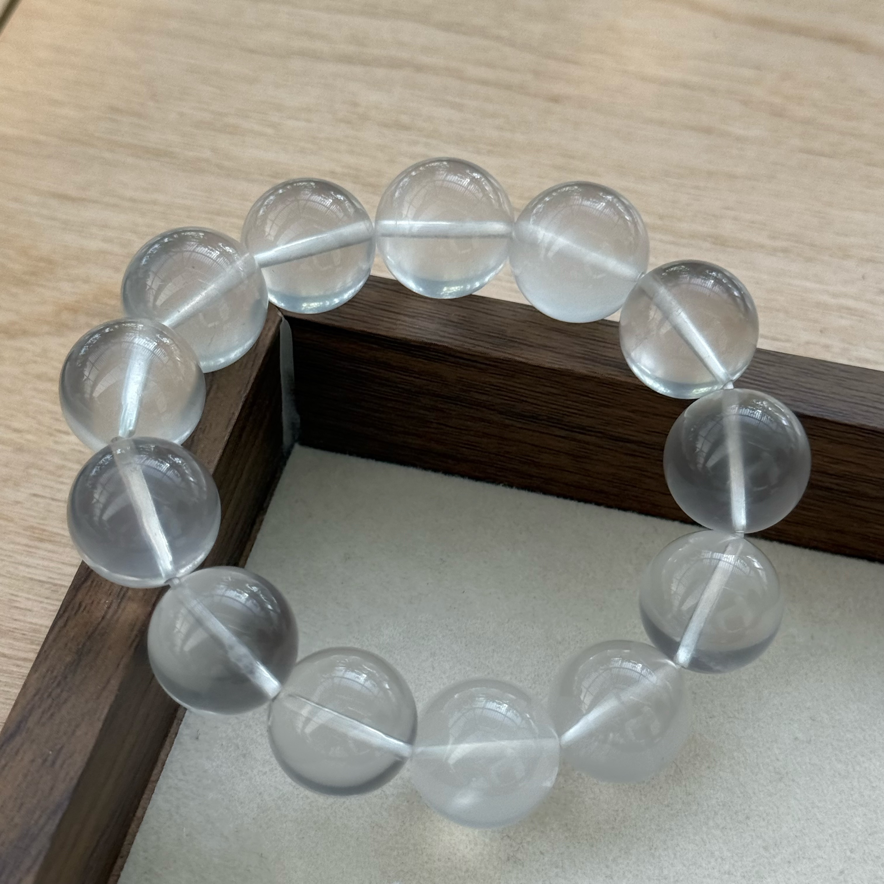 柔光奶白晶