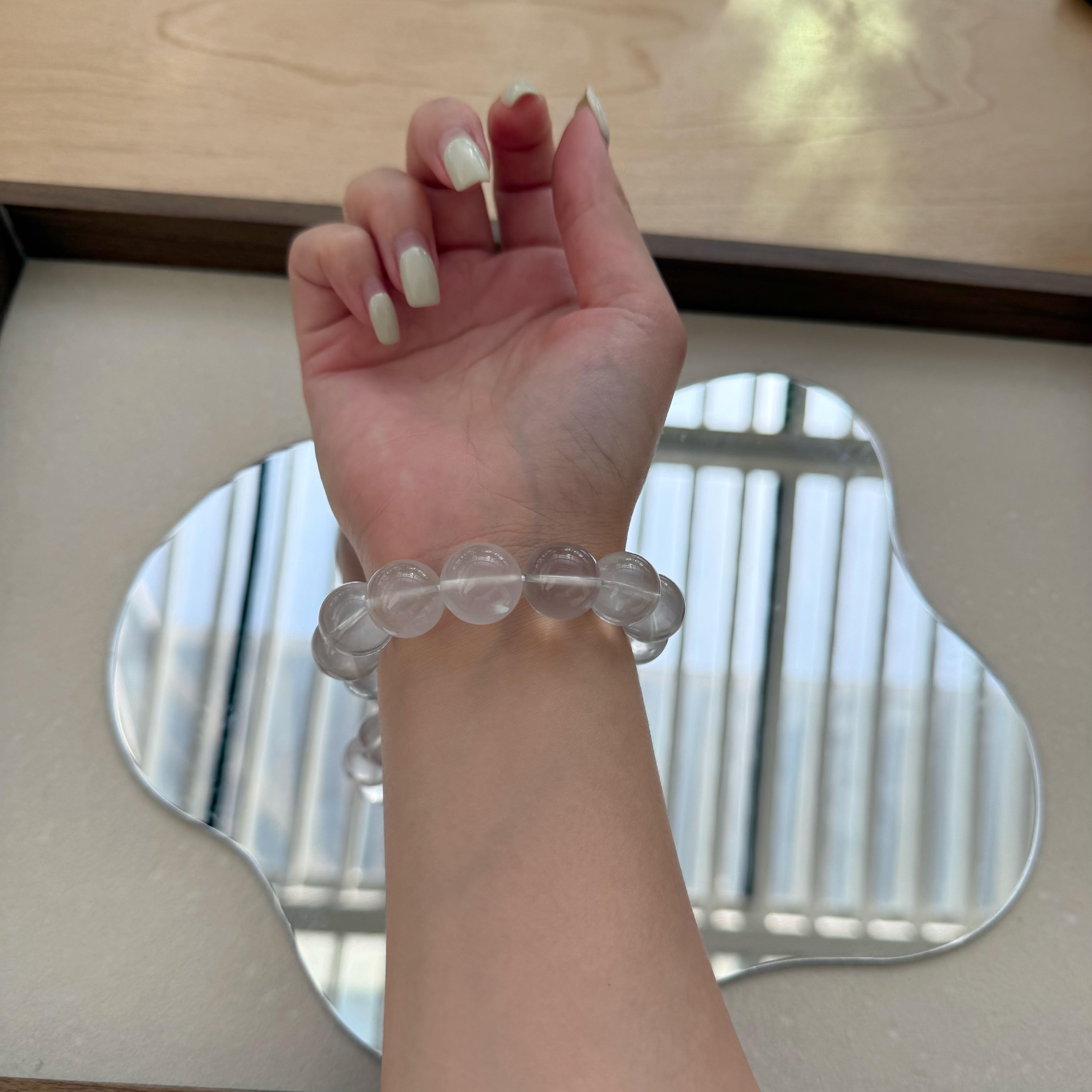 柔光奶白晶