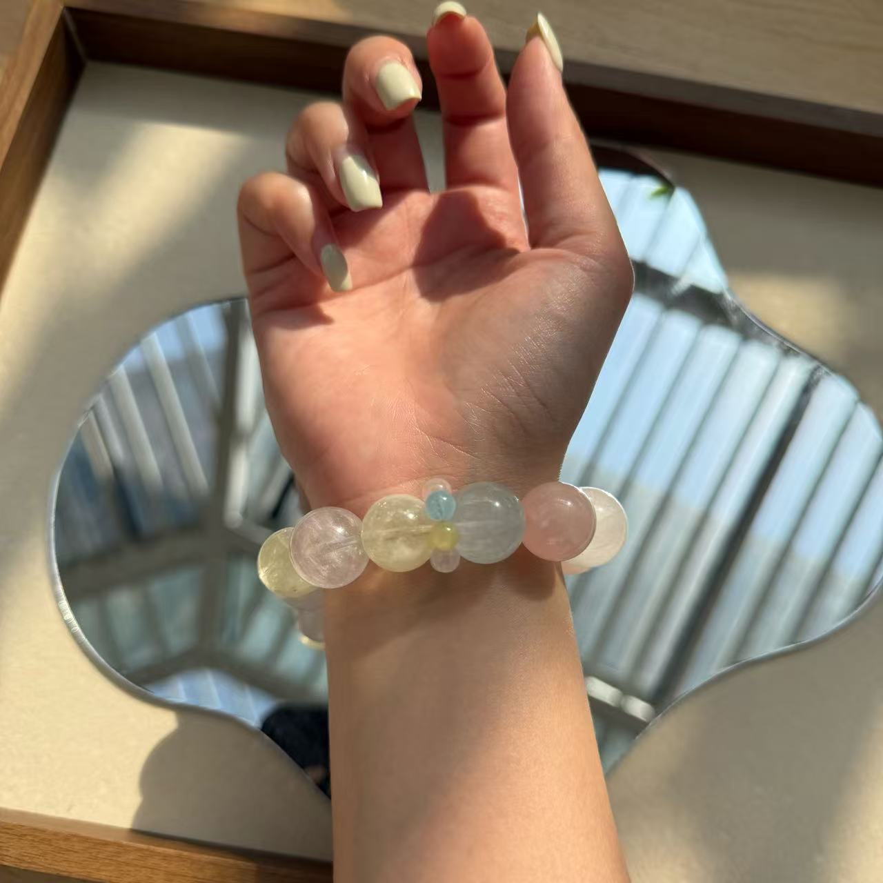 冰透馬卡龍摩根多寶手串 天然彩虹摩根石好人緣水晶手珠