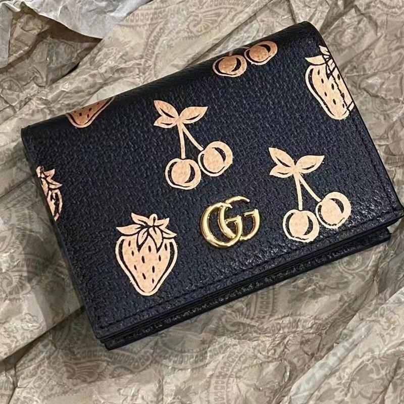 Gucci GG Unisex GG Marmont Berry Card Case Wallet Black Double G, Luxury, Bags & Wallets on Carousell