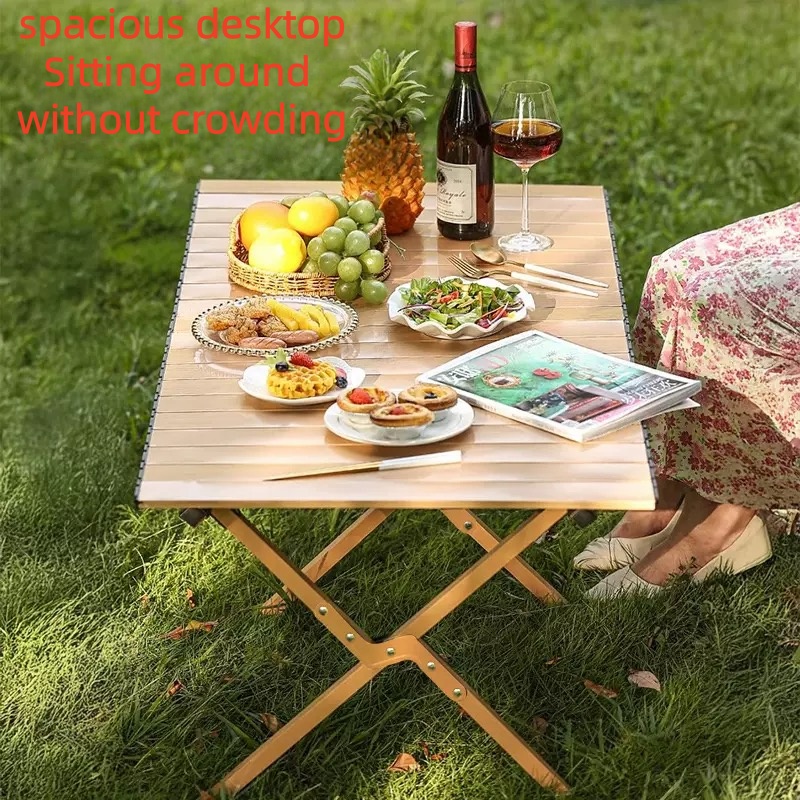 Outdoor folding table