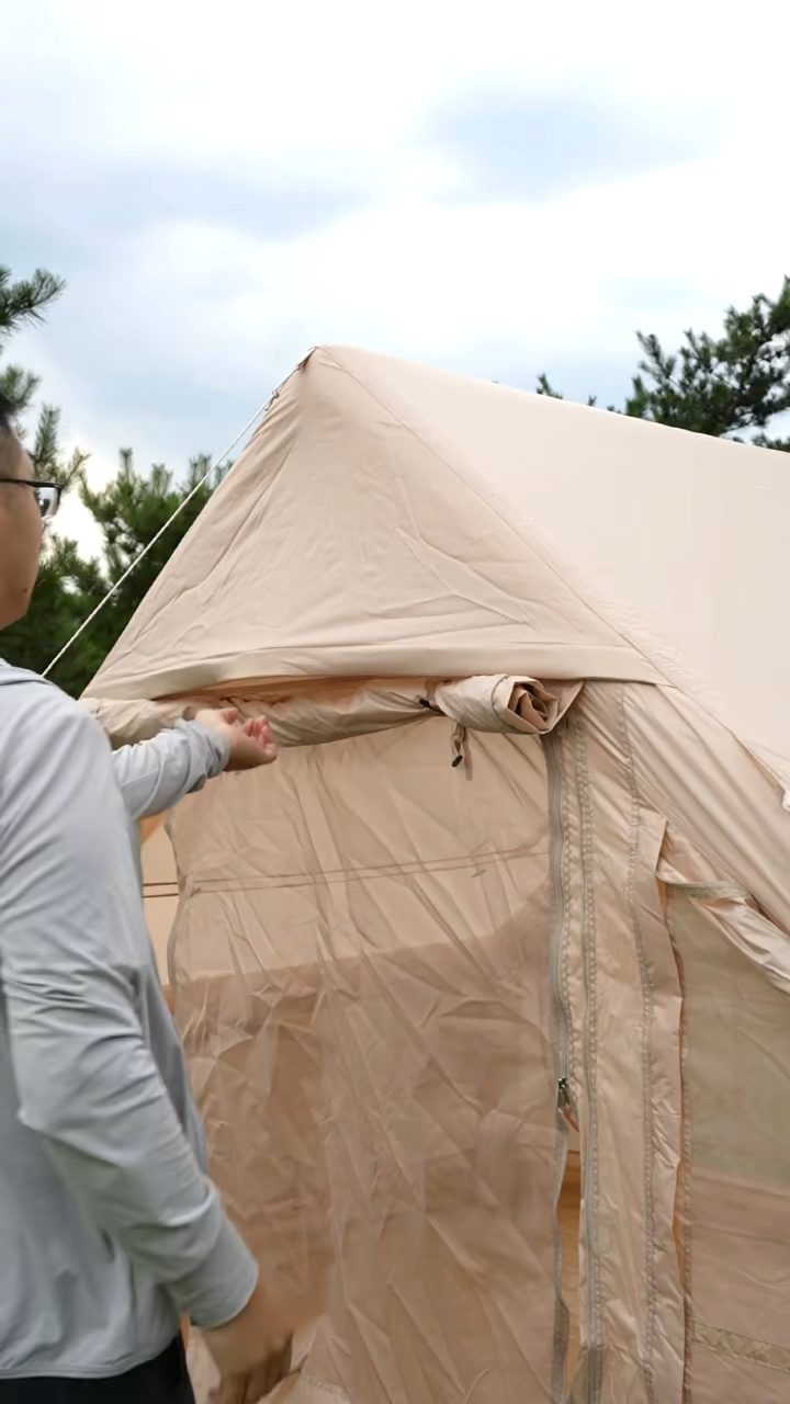 Outdoor camping tent