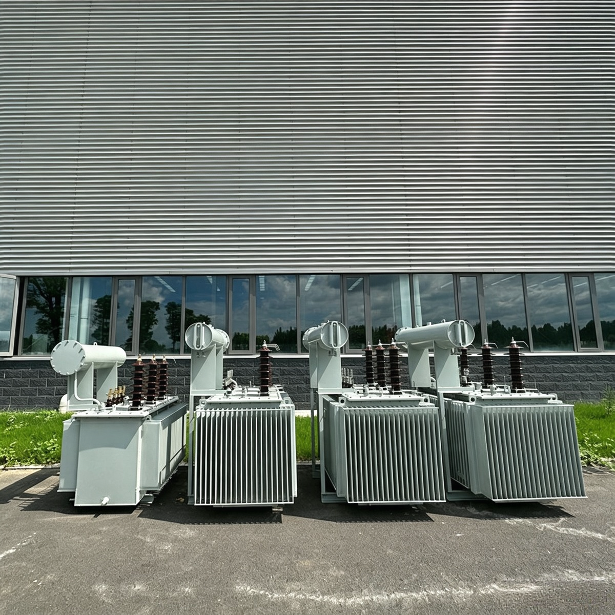 Industrial power transformer