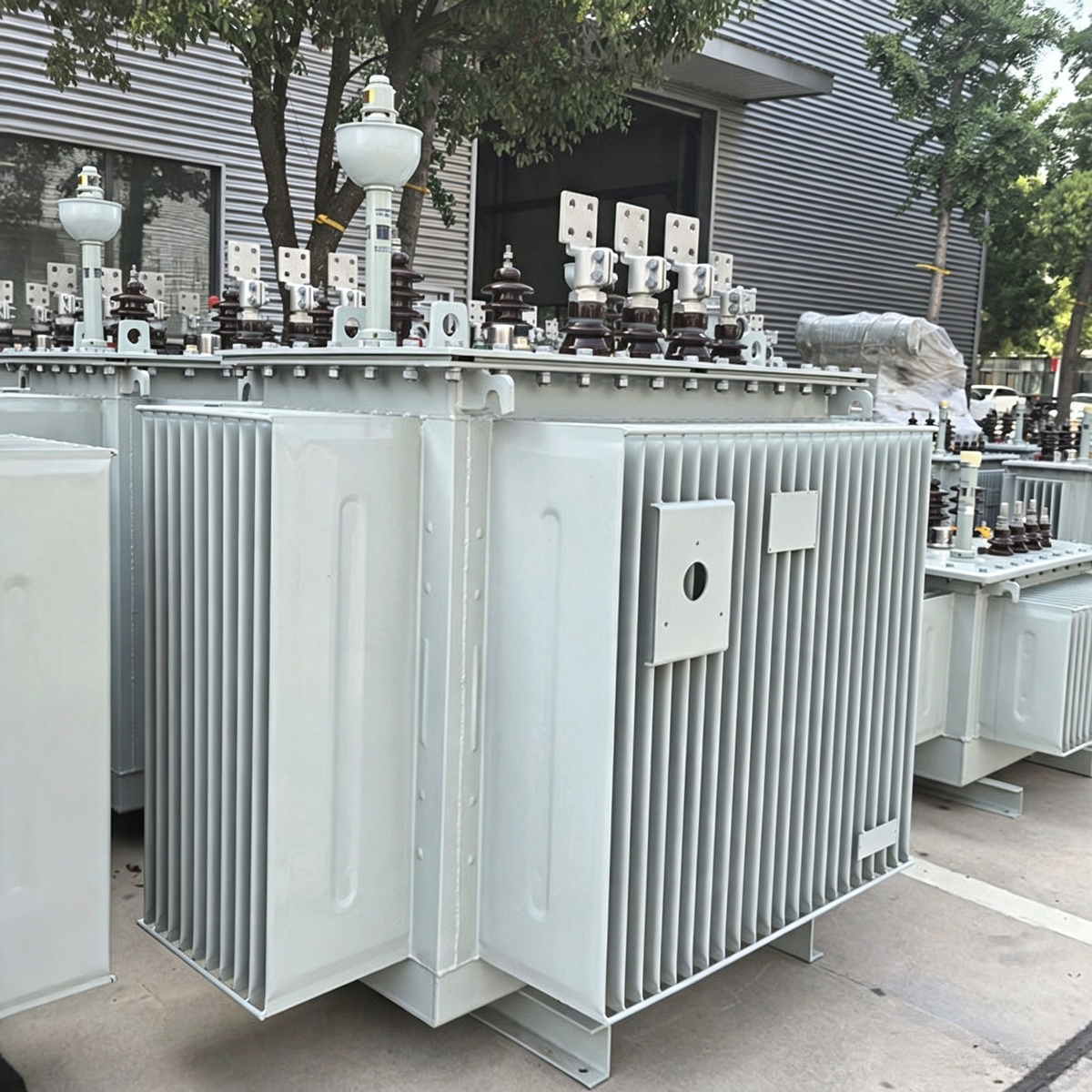 Industrial power transformer