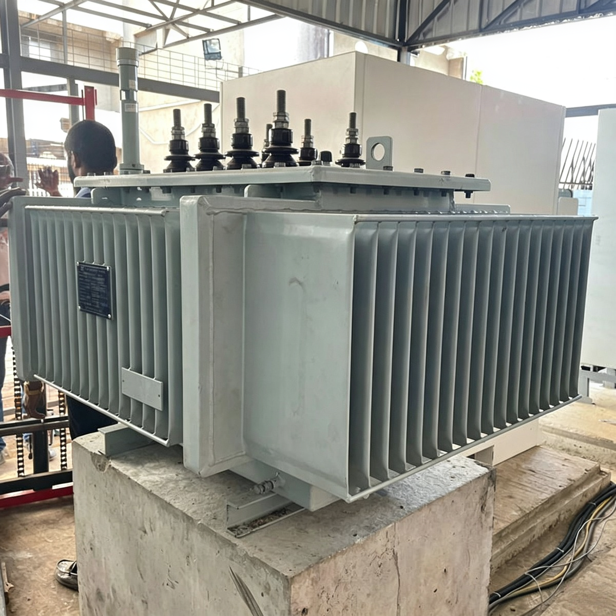 Industrial power transformer